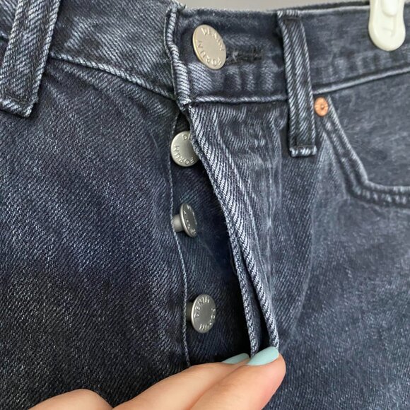 ARITZIA DENIM FORUM Washed Black The Ex Boyfriend Denim Shorts Size 27 - Picture 7 of 7